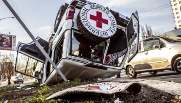 У Донецьку ДТП з автомобілем Червоного Хреста - четверо постраждалих