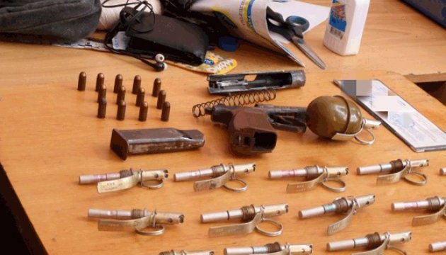 Поліція Одещини затримала чоловіка, «нашпигованого» гранатами