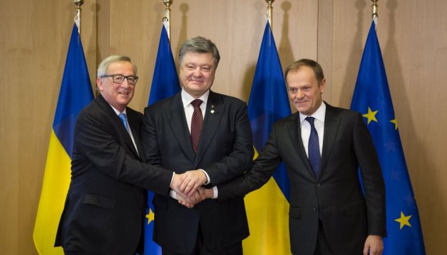 Poroschenko trifft sich zu Gesprächen mit Tusk und Juncker