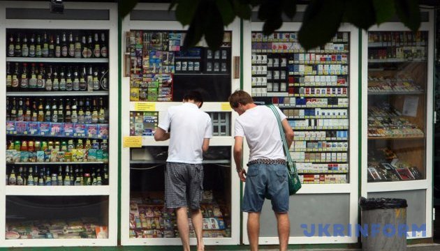 Київрада заборонила продавати алкоголь у кіосках