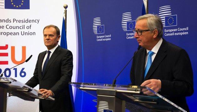 Tusk y Juncker a Trump: La UE y los EE.UU. deben fortalecer los esfuerzos en la protección de Ucrania