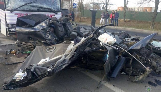 Аварія на Волині: BMW в’їхав у автобус, четверо загиблих
