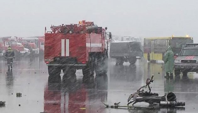 Катастрофа Боїнга: в аеропорту Ростова розчищають злітну смугу