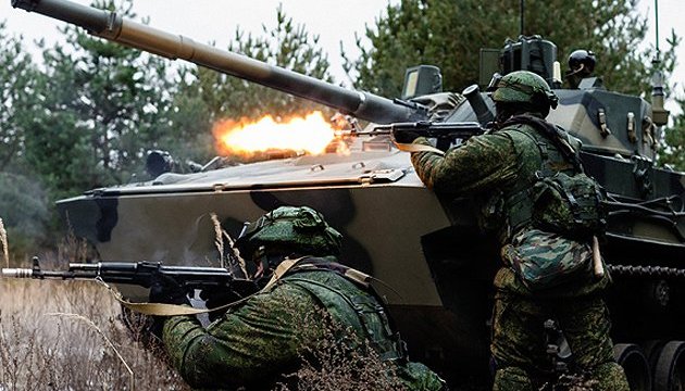 АТО: терористи били з танка під Авдіївкою та заслали диверсантів під Новотроїцьким