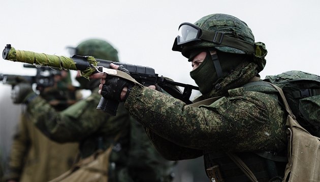 Ostukraine: Terroristen greifen Armeestellungen weiter an
