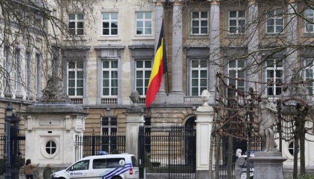 Бельгія рекомендувала своїм громадянам виїхати з України 
