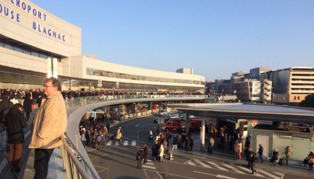 У Франції шість аеропортів евакуювали через «замінування»