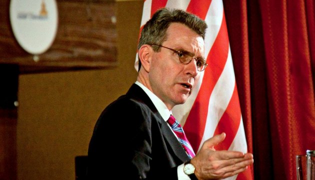 U.S. Ambassador Pyatt to remain in Ukraine for at least two more months