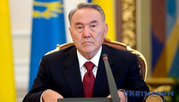 Назарбаєв: у Казахстан буде залучено близько 9 мільярдів доларів