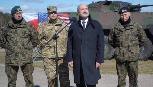 Росія прагне відновити домінування над Польщею - міністр оборони