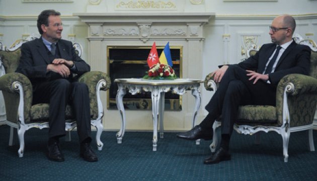 Яценюк зустрівся з Великим канцлером Мальтійського Ордену