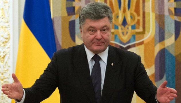 Poroschenko lädt Kaiser Akihito in Ukraine ein