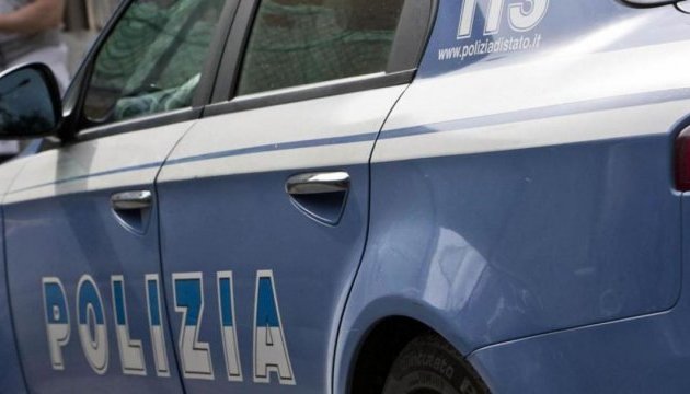 На півдні Італії пролунав вибух у поліцейському відділку: є поранений
