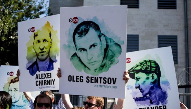 Le ministère des Affaires Étrangères de l’Ukraine exhorte les Ukrainiens à se joindre à la campagne de soutien d’Oleg Sentsov 