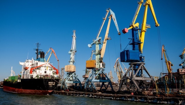 Cargo handling in Ukrainian seaports reaches 150 mln tonnes for first time in past 11 years