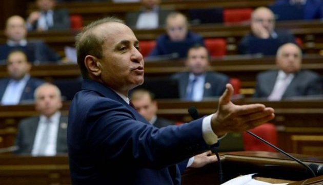 Прем'єр Вірменії подав у відставку