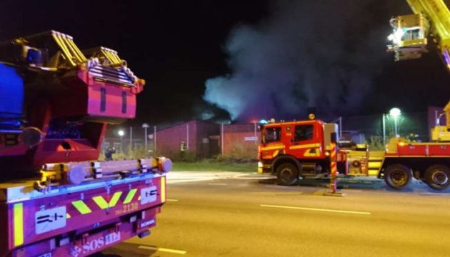 У Швеції невідомі підпалили арабську школу й утекли від поліції