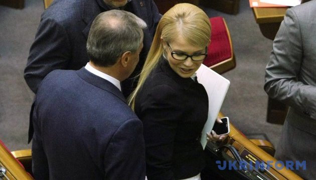 Тимошенко зібралася до Конституційного Суду - оскаржувати новий Кабмін