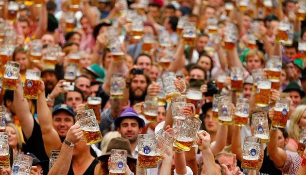 Прага запрошує на травневий пивний фестиваль 