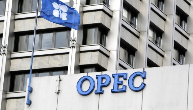 WSJ: ОПЕК може призупинити участь росії в угоді щодо світового видобутку нафти
