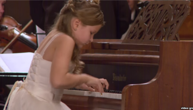 10-year-old pianist from Crimea wins international competition  