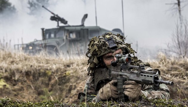 НАТО може розмістити ротаційні війська у Балтії та Польщі