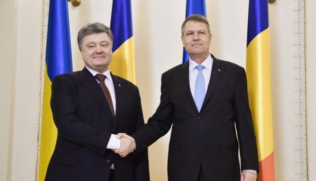 Poroschenko beim Treffen mit rumänischem Staatspräsidenten. Bilder