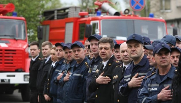 У Києві вшанували пожежників-ліквідаторів аварії на ЧАЕС