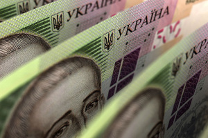 Переселенці, яким платили пенсії через Укрпошту, отримають грошові перекази