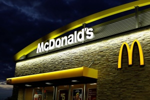 McDonald's відкрив ще два ресторани у Києві - на Хрещатику та Солом’янці