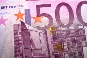 Три четверти французов не хотят отказываться от евро
