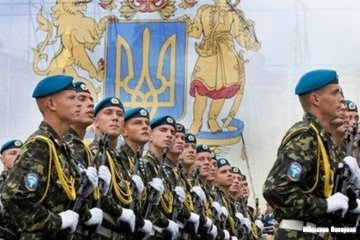 Муженко привітав українську армію з Днем Соборності