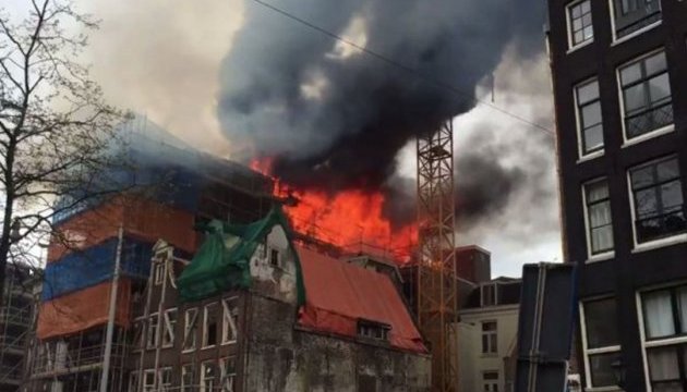 У центрі Амстердама сталася пожежа, одна людина загинула