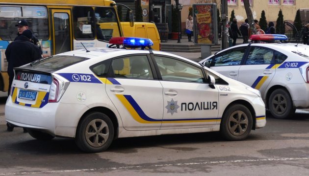 У Миколаєві чоловік кинув гранату під поліцейський автомобіль 