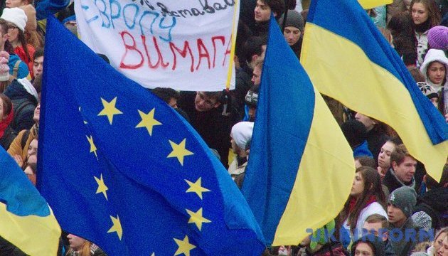 Понад половина українців хочуть до ЄС, але європейцями не почуваються