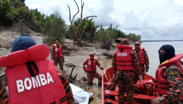 Повені в Малайзії: спецслужби врятували 21 тисячу осіб