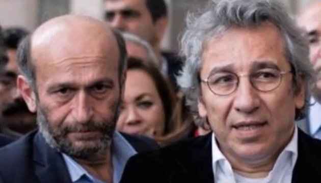У Туреччині засудили двох журналістів до 5 років в’язниці 