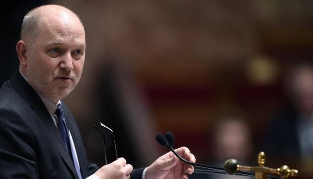 Віце-спікер парламенту Франції подав у відставку через сексуальний скандал