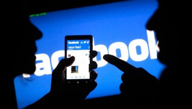 Facebook заперечує упередженість при відборі новин