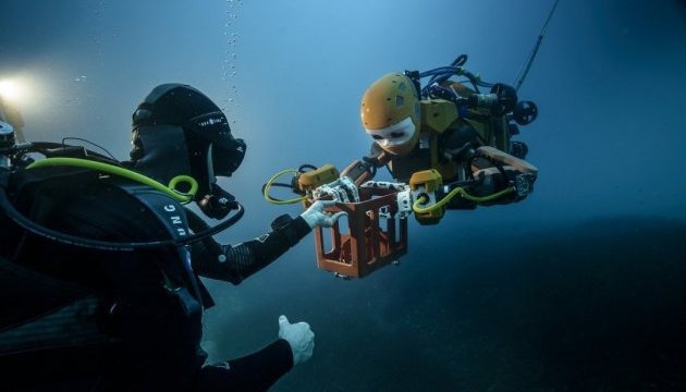 Вчені створили підводного робота-аквалангіста