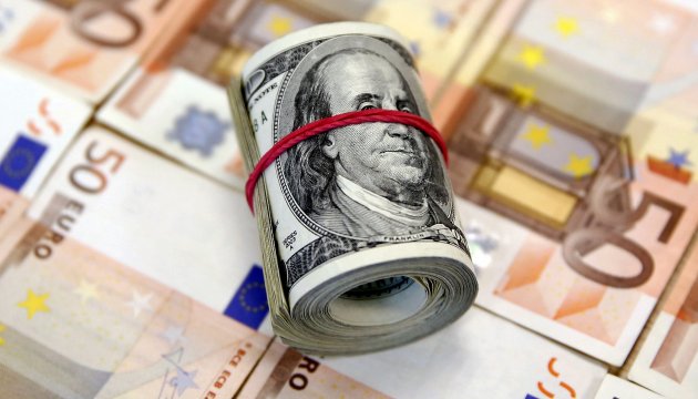 Латвія готова обговорити повернення конфіскованих грошей 