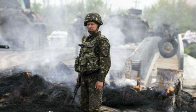 Seven Ukrainian servicemen wounded in Donbas