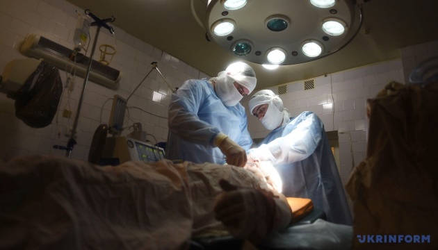 До львівського госпіталю доставили 13 бійців, поранених в зоні ООС