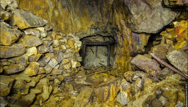 Зсув на нефритовый шахті в Бірмі убив 11 людей