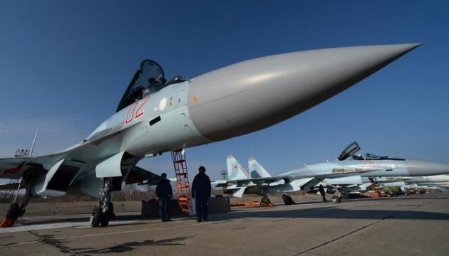 Росія під приводом змагань перекидає військову авіацію до Криму 