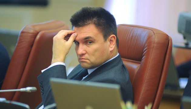 Klimkin cree que Macron mantendrá la presión sobre Rusia en el marco de la solución pacífica en el Donbás