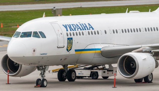 Poroshenko leaves for the United States