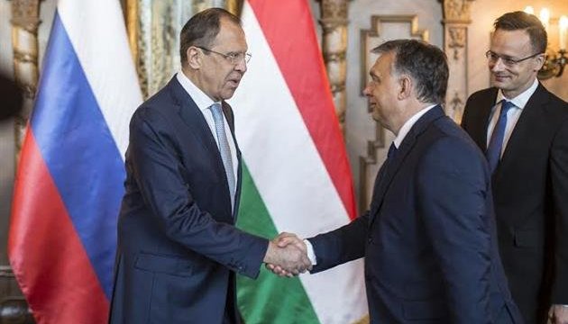Угорські експерти наполохані зустріччю Орбана з Лавровим