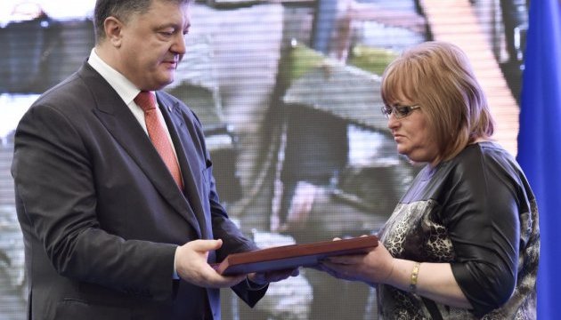 Президент посмертно нагородив командира блокпосту під Дебальцевим