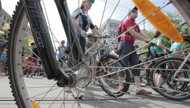 У Харкові відкрили безкоштовні СТО для велосипедів